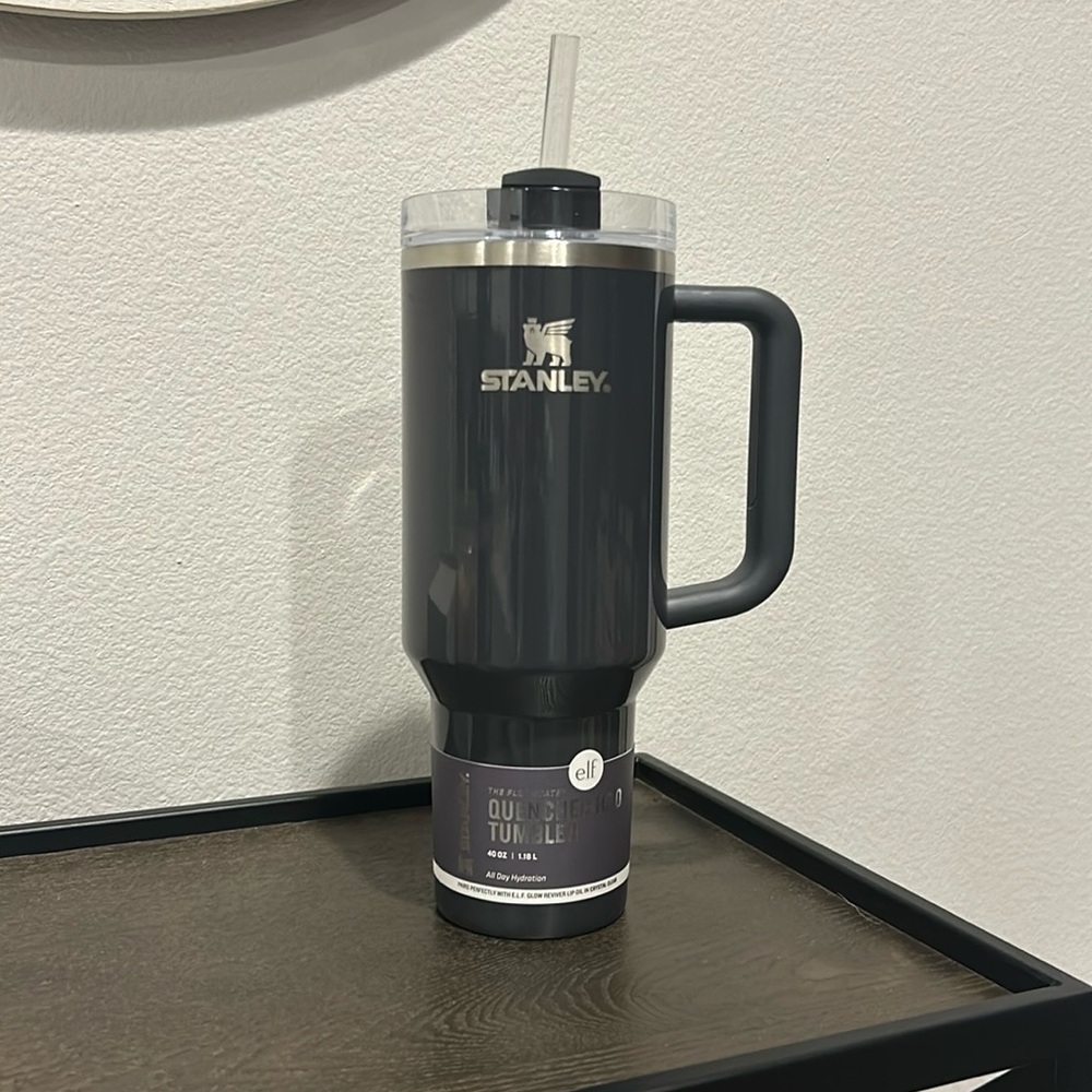 Stanley 40oz quench tumbler - Elf